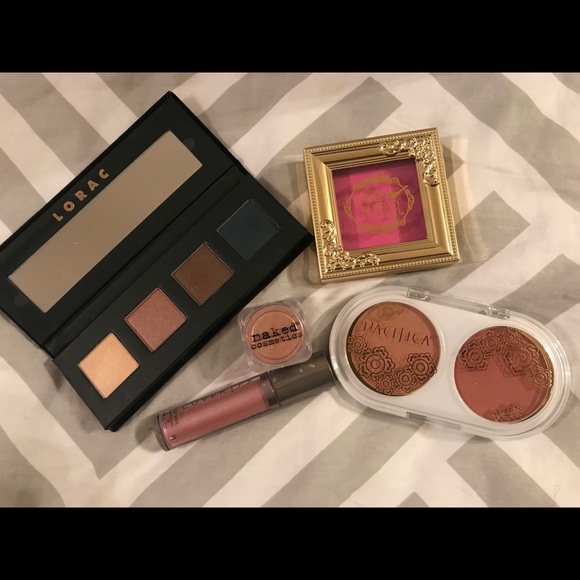 Various makeup - Picture 7 of 7